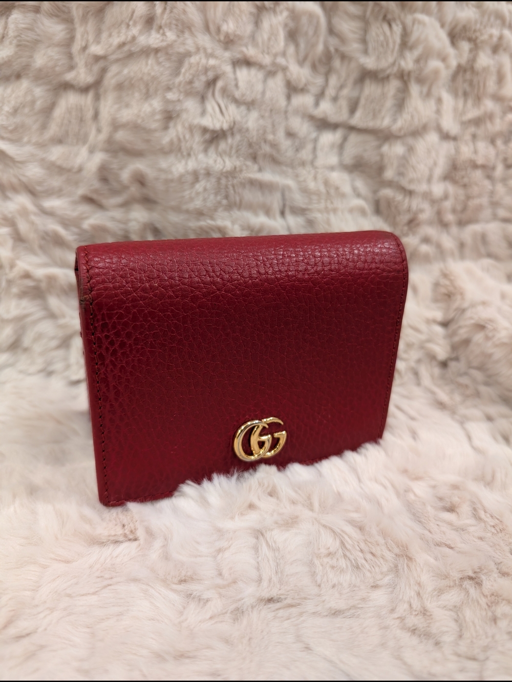 Gucci Red Pebbled Leather Small Wallet with Gold GG
